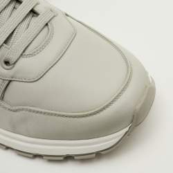 مملوكة مسبقًا Prada Prax 01 Size 41.5 Grey Nylon Low Top Sneakers