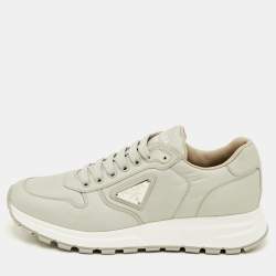 مملوكة مسبقًا Prada Prax 01 Size 41.5 Grey Nylon Low Top Sneakers