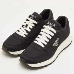 Pre Owned حذاء رياضي برادا براكس جلد أسود منخفض من أعلى مقاس 43