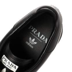 Pre Owned حذاء رياضي برادا x أديداس سوبرستار منخفض من أعلى جلد أسود مقاس 44 2/3