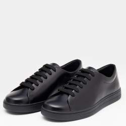 Pre Owned حذاء رياضي برادا جلد أسود بعنق قصير مقاس 41.5