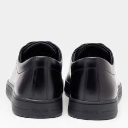 Pre Owned حذاء رياضي برادا جلد أسود بعنق قصير مقاس 41.5