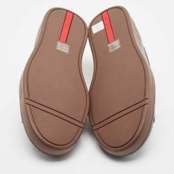 مملوكة مسبقًا Prada Navy Blue Leather Low Top Sneakers Size 42