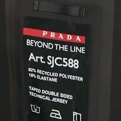 Pre Owned جاكيت برادا سبورت تقني أسود بيوند ذا لاين مقاس كبير جداً - إكس إكس لارج