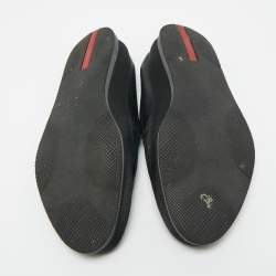 Pre Owned حذاء رياضي برادا سبورت جلد أسود مطاطي بدون رباط مقاس 45