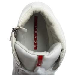 مملوكة مسبقًا حذاء رياضي برادا سبورد جلد أبيض عنق مرتفع مقاس 44