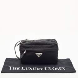 مملوكة مسبقًا Prada Black Saffiano Leather and Nylon Logo Travel Pouch