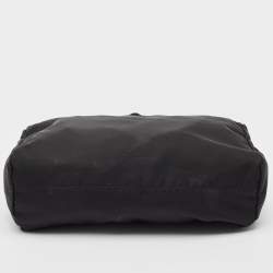 مملوكة مسبقًا Prada Black Nylon Logo Zip Pouch