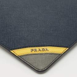 مملوكة مسبقًا Prada Navy Blue Saffiano Leather Flat Zip Pouch