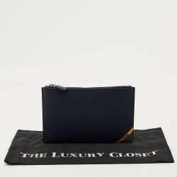 مملوكة مسبقًا Prada Navy Blue Saffiano Leather Flat Zip Pouch
