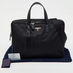 مملوكة مسبقًا حقيبة مستندات برادا نايلون معاد تدويره وجلد سافيانو أسود