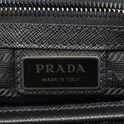 مملوكة مسبقًا حقيبة مستندات برادا نايلون معاد تدويره وجلد سافيانو أسود