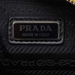 مملوكة مسبقًا حقيبة برباط ثلاثي الزوايا برادا جلد أصفر