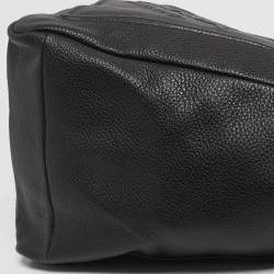 مملوكة مسبقًا Prada Triangle Logo Embossed Black Vitello Dain Leather Bag