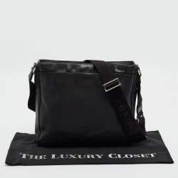 Pre Owned Prada Black Leather Zip Messenger Bag