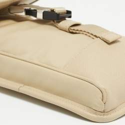 مملوكة مسبقًا Prada Beige Re-Nylon and Saffiano Leather Smartphone Case Bag