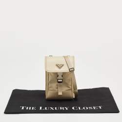 مملوكة مسبقًا Prada Beige Re-Nylon and Saffiano Leather Smartphone Case Bag