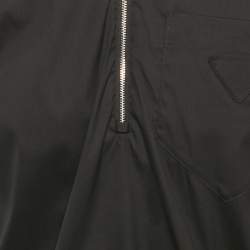 مملوكة مسبقًا قميص برادا بأكمام قصيرة قطن أسود بسحاب مقاس صغير جداً