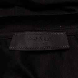 Pre Owned تي شيرت برادا قطن أسود بالشعار المطرز رقبة مستديرة مقاس كبير جدًا - إكس لارج