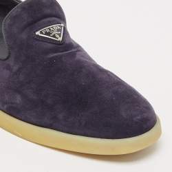 مملوكة مسبقًا Prada Navy Blue Leather and Suede Slip On Sneakers Size 43