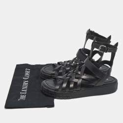 Pre Owned Prada Black Leather Gladiator Flat Sandals Size 40