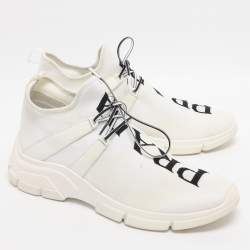 مملوكة مسبقًا حذاء رياضي برادا قماش محبوك أبيض منخفض من أعلى مقاس 42