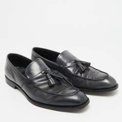 مملوكة مسبقًا حذاء لوفرز برادا بشراريب جلد رمادي مقاس 43