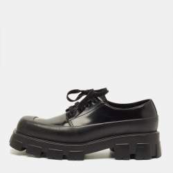 مملوكة مسبقًا Prada Monolith Size 44 Black Leather and Rubber Loafers