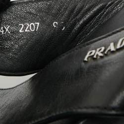 مملوكة مسبقًا Prada  Size 43.5 Black Leather Crisscross Flat Slides