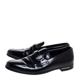Pre Owned Prada Black Leather Plate Bit Logo Loafers Size 40