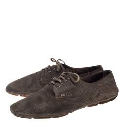 Pre Owned حذاء لوفر رياضى برادا أربطة سويدى مثقب أخضر زيتونى مقاس 43.5