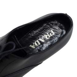 Pre Owned حذاء برادا أوكسفورد جلد سافيانو أسود برباط مقاس 43.5