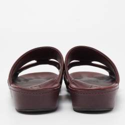 Pre Owned Prada Burgundy Saffiano Leather Buckle Slide Sandals Size 43.5