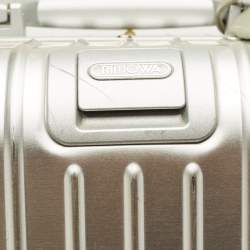 مملوكة مسبقًا حقيبة سفر ريموا تشيك إن فضي ألومنيوم كبير