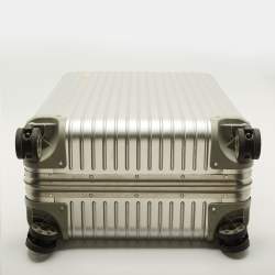 مملوكة مسبقًا حقيبة سفر ريموا تشيك إن فضي ألومنيوم كبير