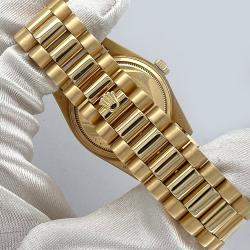 Rolex Custom White MOP 2.3CT Diamond 18K Yellow Gold Day-Date  Automatic Men's Wristwatch 36mm