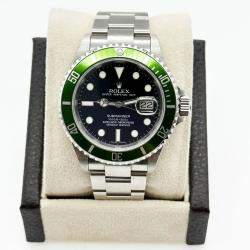 Pre Owned Rolex Submariner 16610V Automatic Black Stainless Steel Men's Wristwatch 40 mm