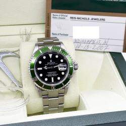 Pre Owned Rolex Submariner 16610V Automatic Black Stainless Steel Men's Wristwatch 40 mm