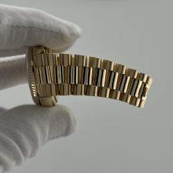 Pre Owned Rolex Day-Date President 18038 Automatic Champagne Dial 18k Yellow Gold Men's Wristwatch 36mm
