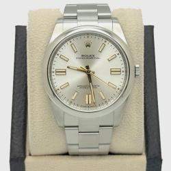 Pre Owned Rolex Oyster Perpetual 124300 Automatic Silver Stainless Steel Men's Wristwatch 41 mm