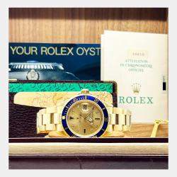 Pre Owned Rolex Submariner 16618 Automatic Gold diamonds 18k Yellow Gold Men's Wristwatch 40 mm
