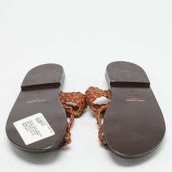 مملوكة مسبقًا صندل سلايد سان لوران نيل 05 جلد بني مغزول مقاس 43