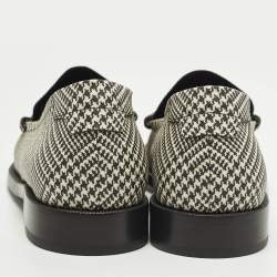 مملوكة مسبقًا حذاء لوفرز بني جلد بيج/أسود سان لوران مقاس 42