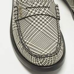 مملوكة مسبقًا حذاء لوفرز بني جلد بيج/أسود سان لوران مقاس 42