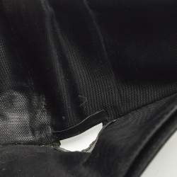 مملوكة مسبقًا محفظة بطيتيين سان لوران بقع جلد أسود