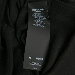 مملوكة مسبقًا قميص سان لوران بأكمام طويلة من الكريب بطبعة نجوم سوداء مقاس كبير جداً