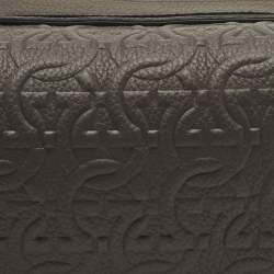 مملوكة مسبقًا Salvatore Ferragamo Choco Brown Gancini Embossed Leather Toiletry Pouch