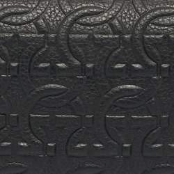 مملوكة مسبقًا Salvatore Ferragamo Black Gancini Embossed Leather Toiletry Pouch