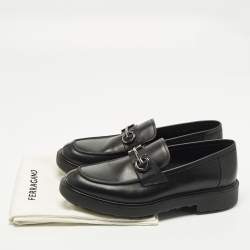 مملوكة مسبقًا Salvatore Ferragamo Double Gancio Size 43.5 Black Leather Loafers