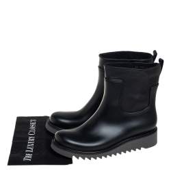 Pre Owned Salvatore Ferragamo Black Rubber and Leather Ankle Boots Size 42